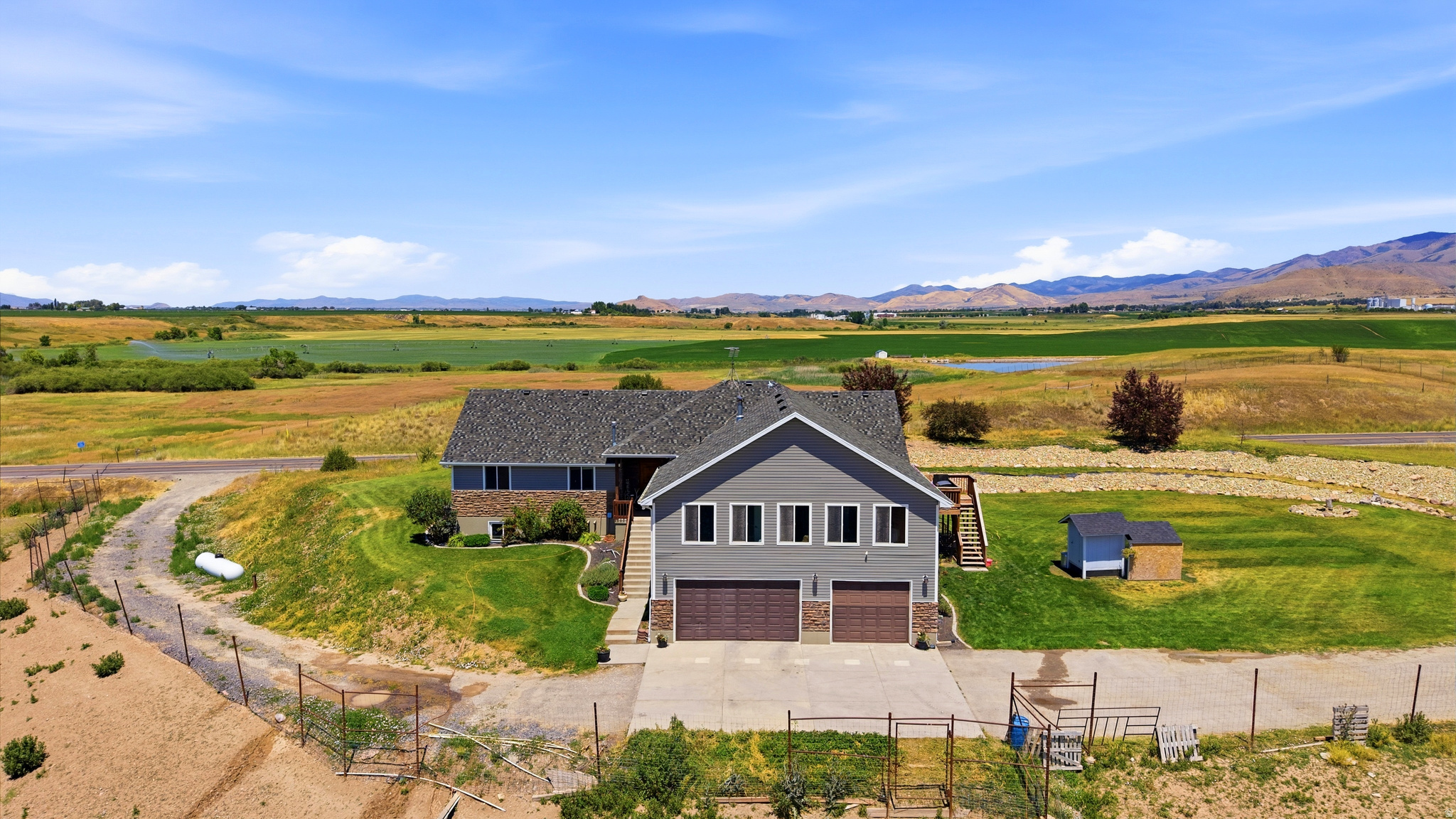 main property photo 45