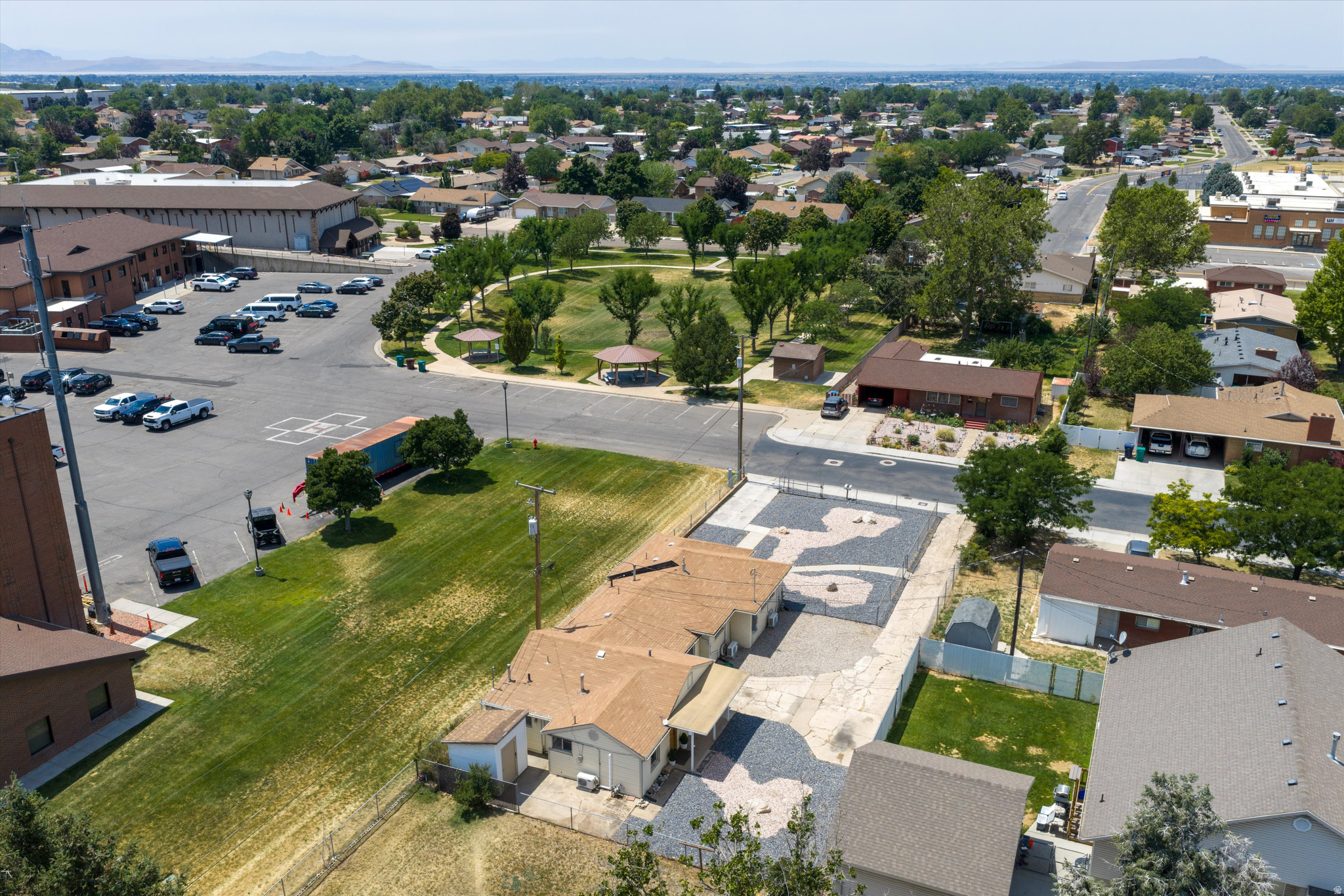main property photo 39