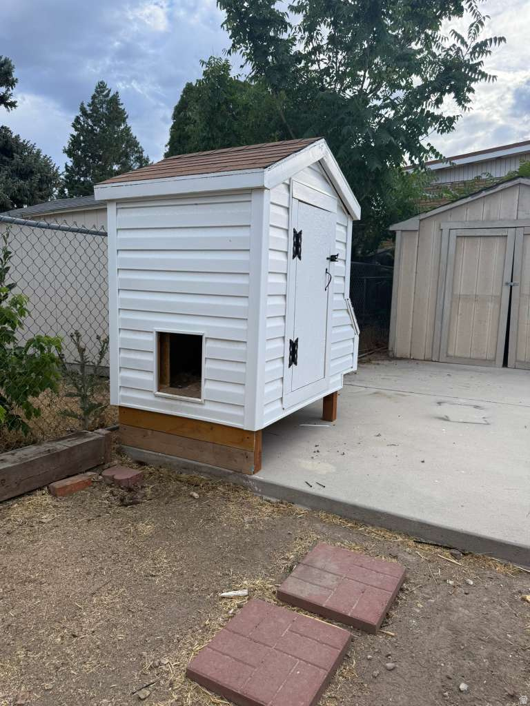 main property photo 18