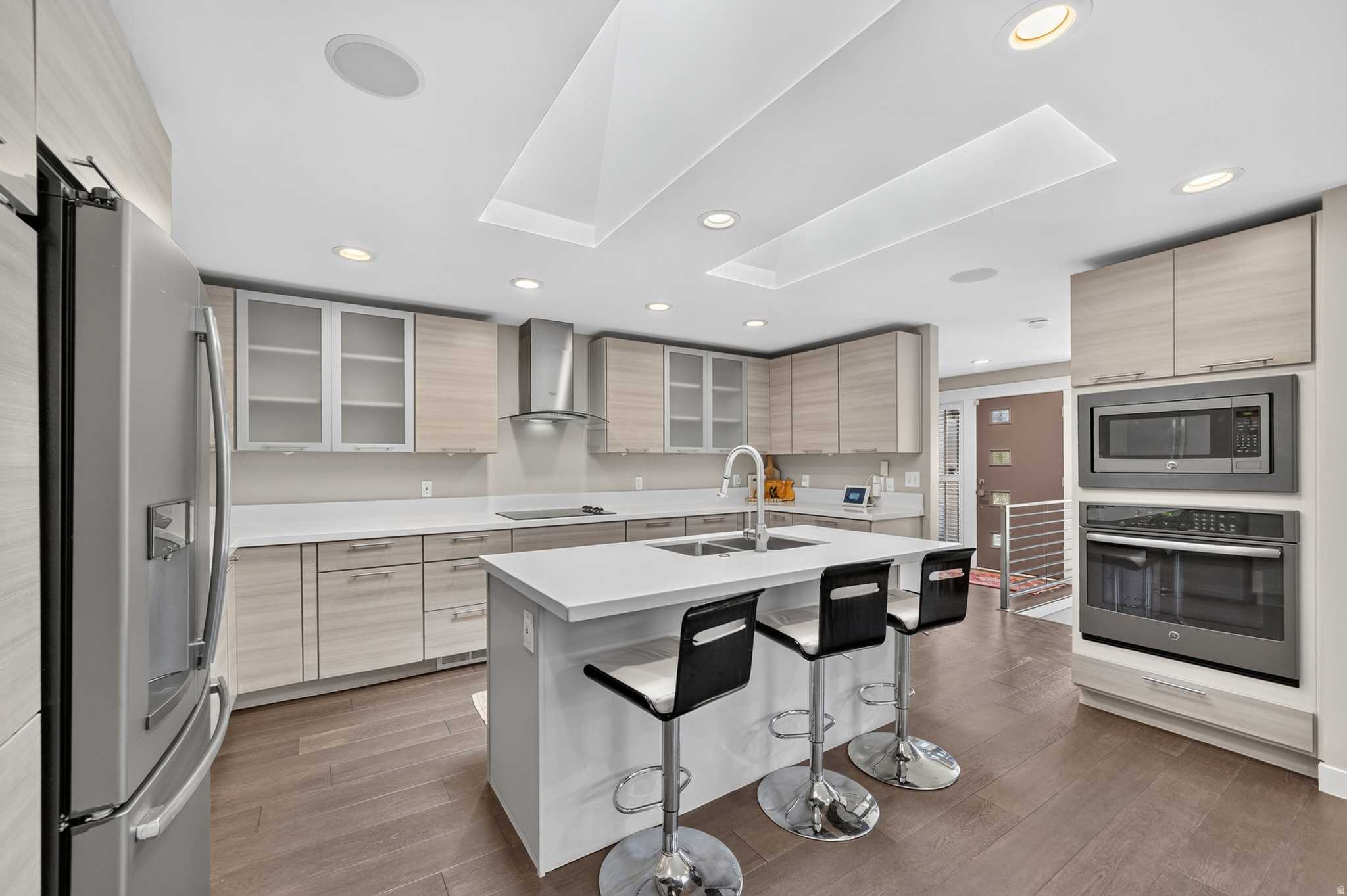 main property photo 8