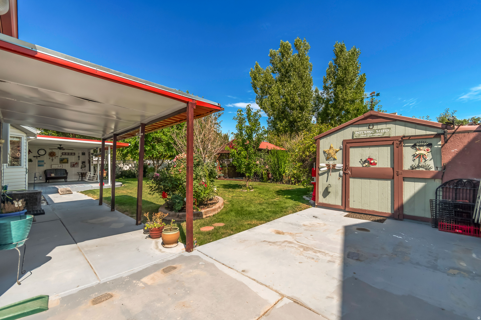 main property photo 19