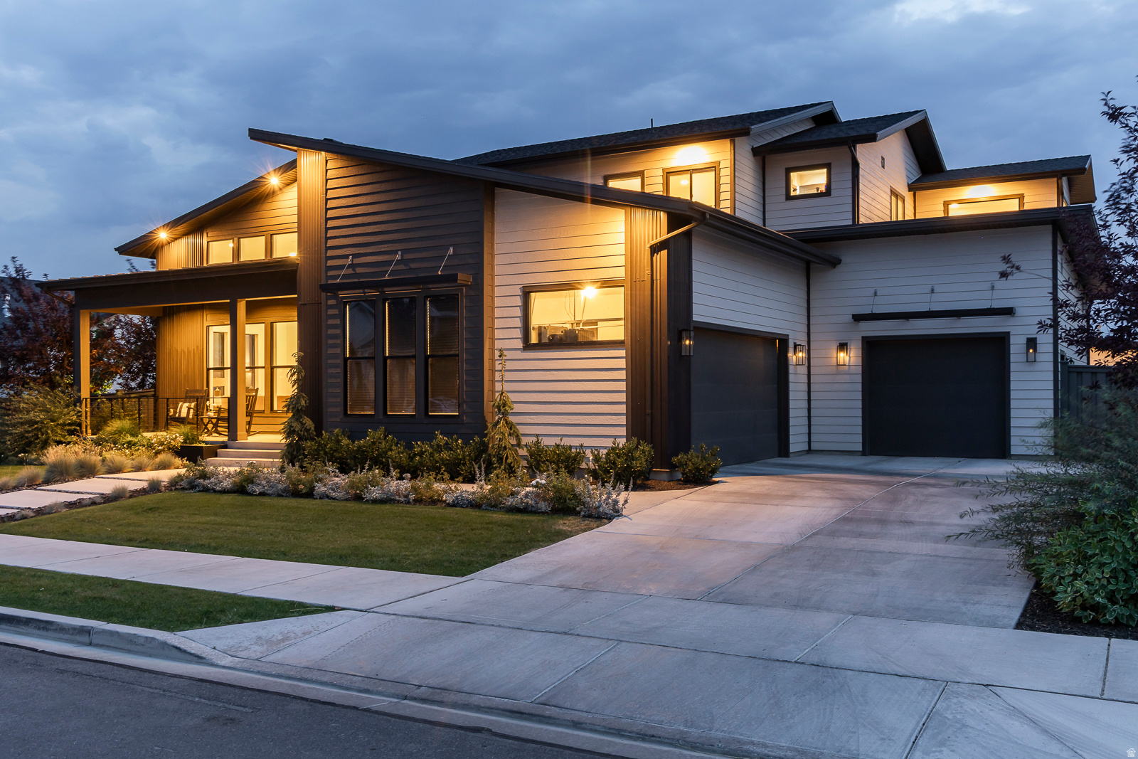 main property photo 124