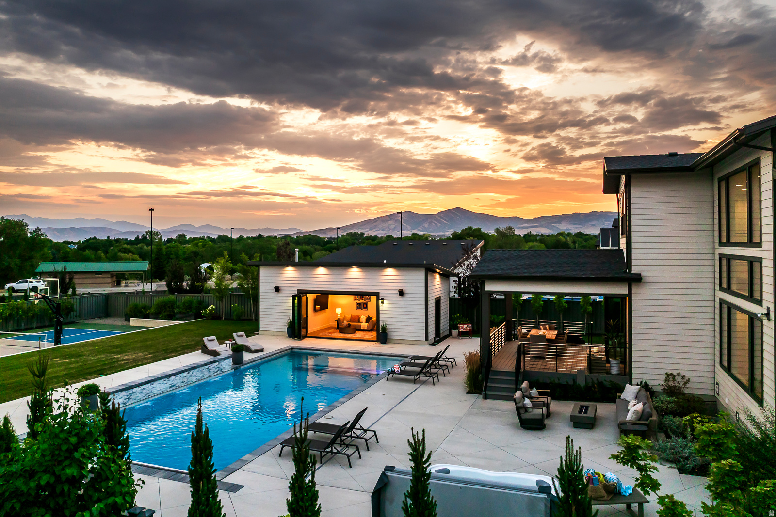 main property photo 134