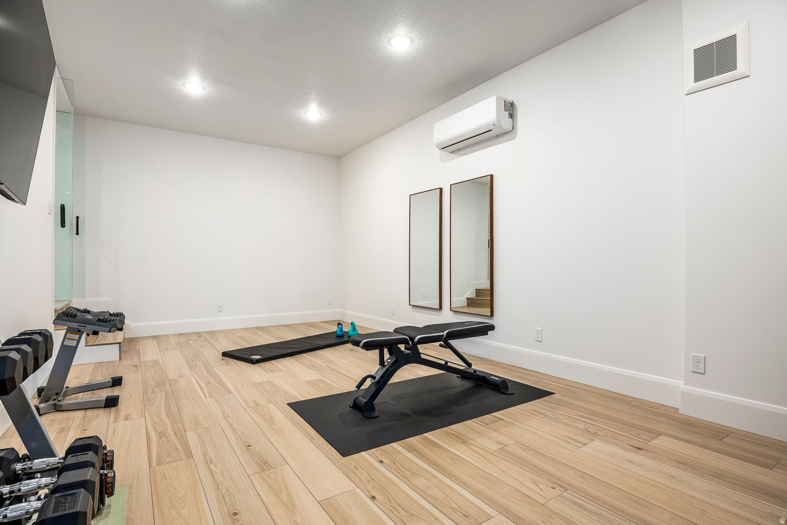 main property photo 74