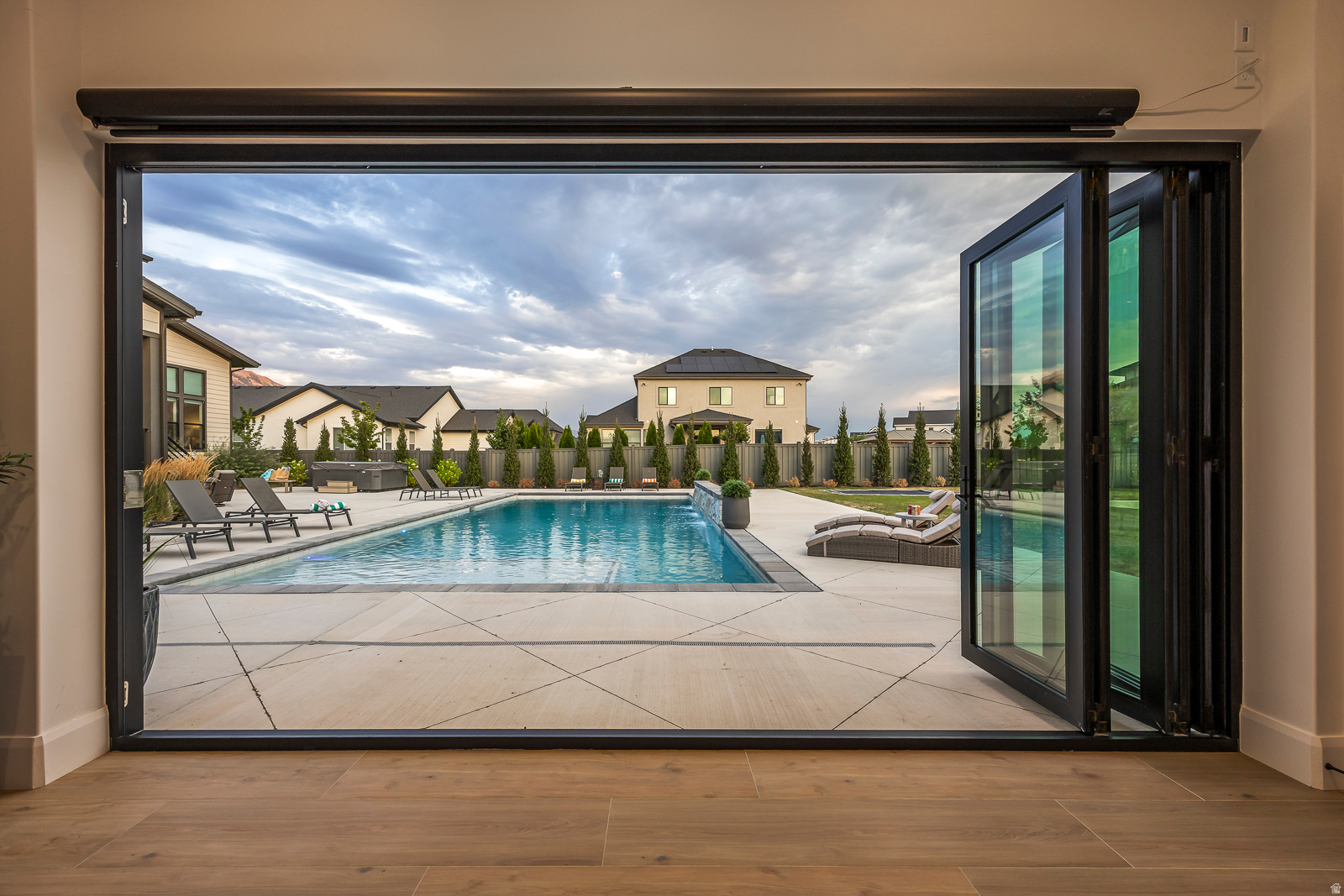 main property photo 88