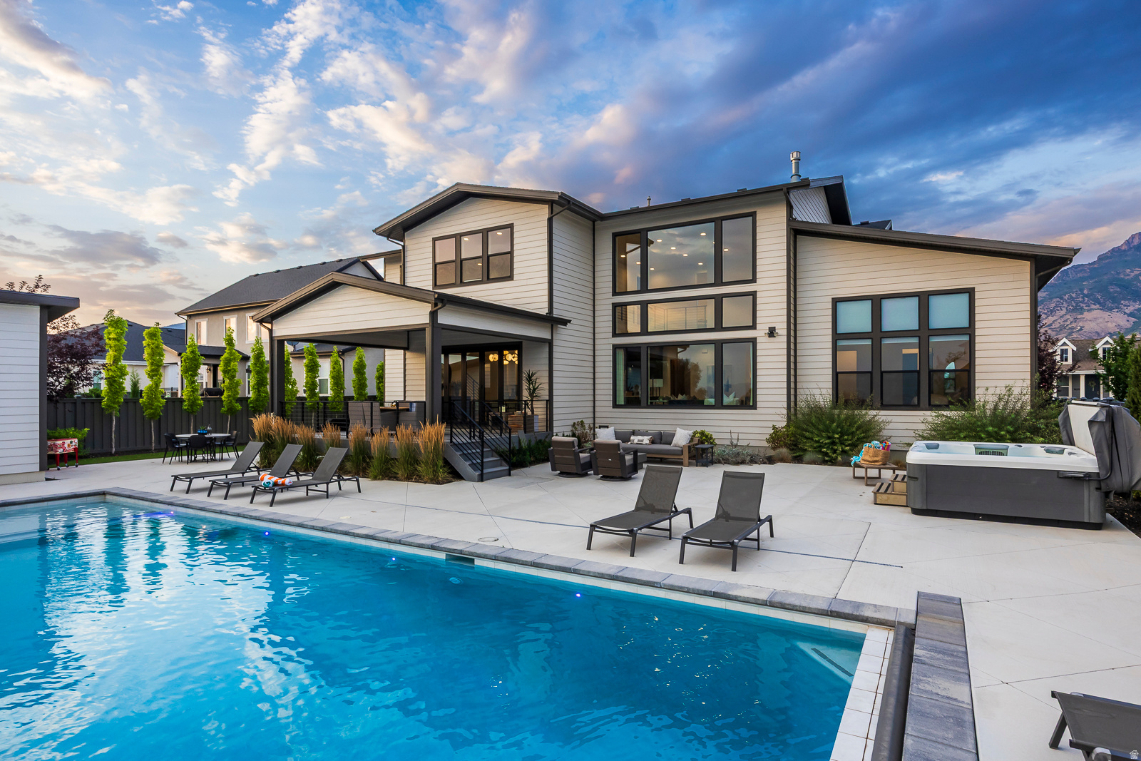 main property photo 93