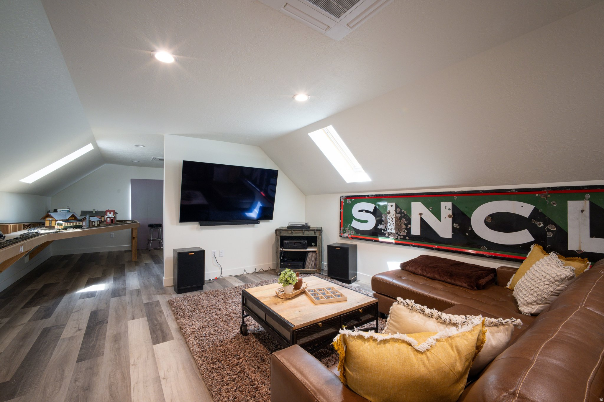 main property photo 77