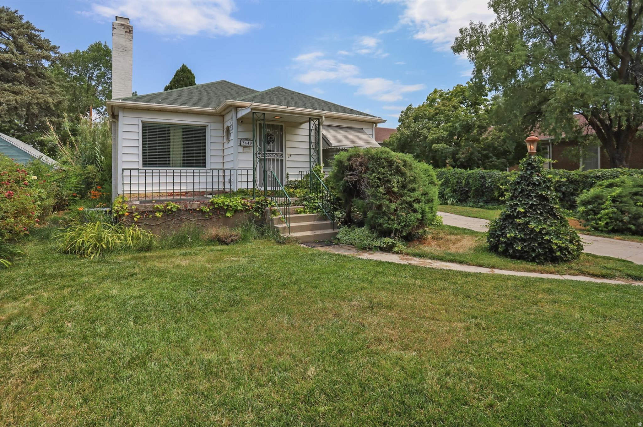 main property photo 5