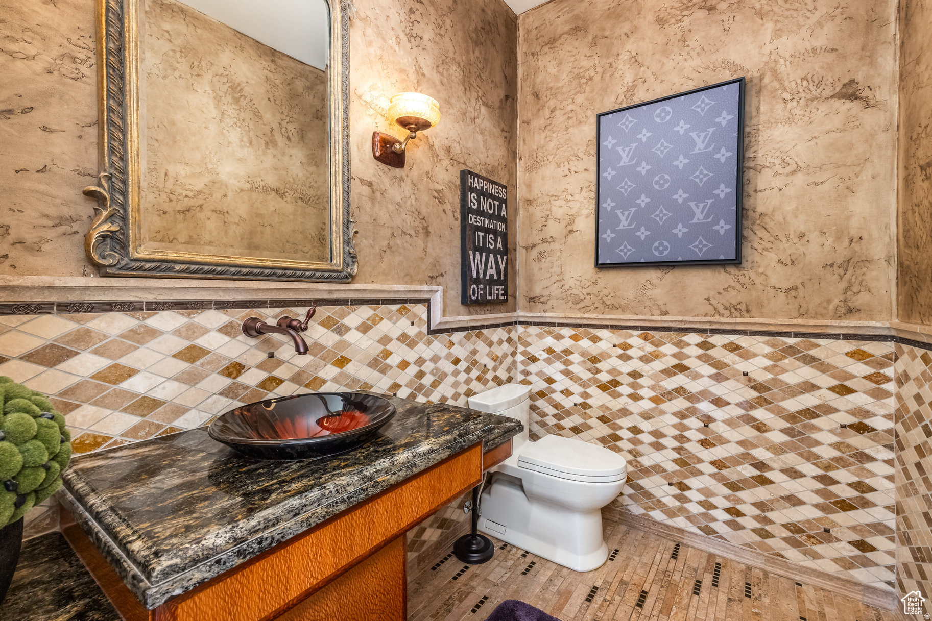 main property photo 84
