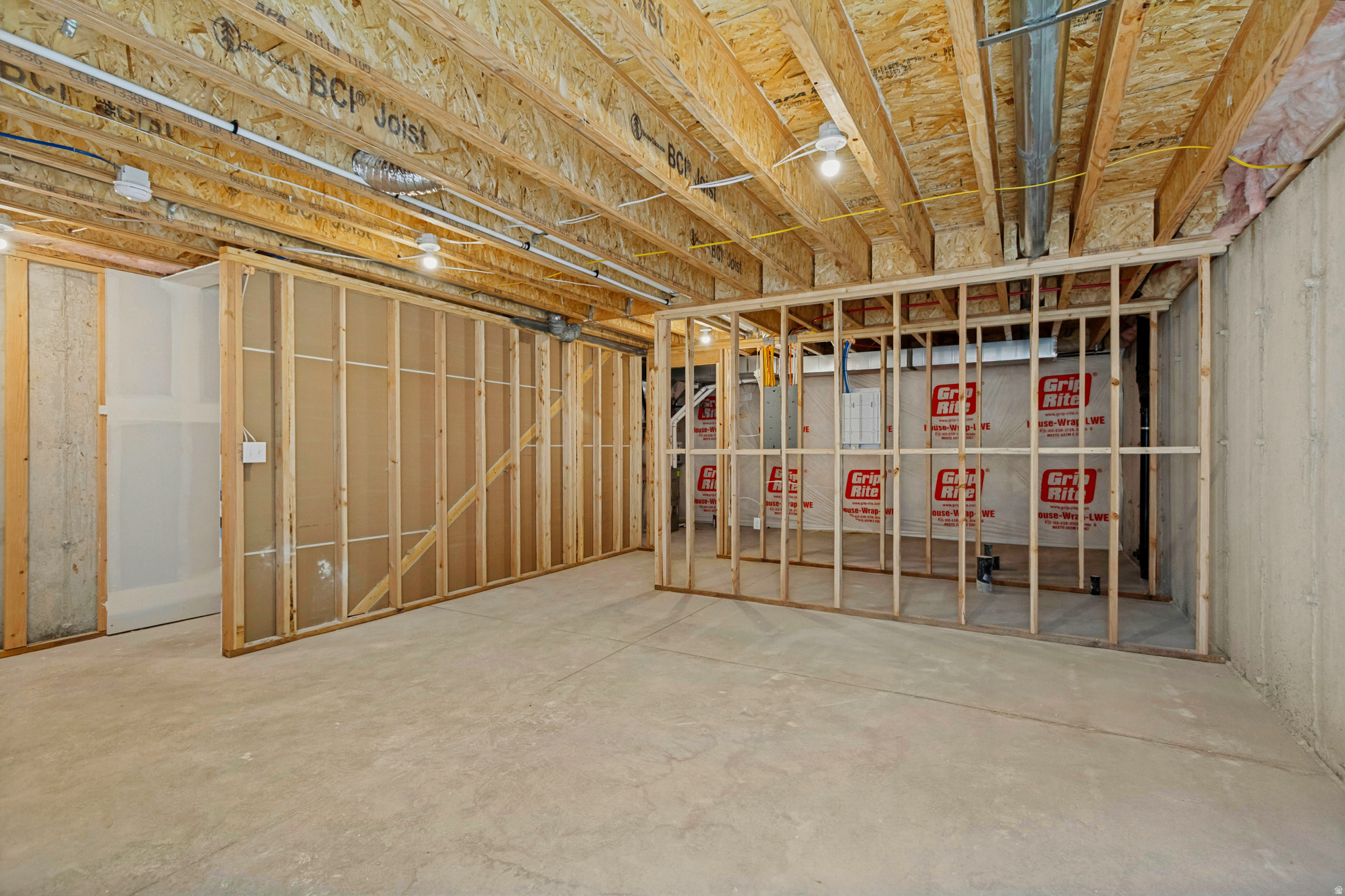 main property photo 19