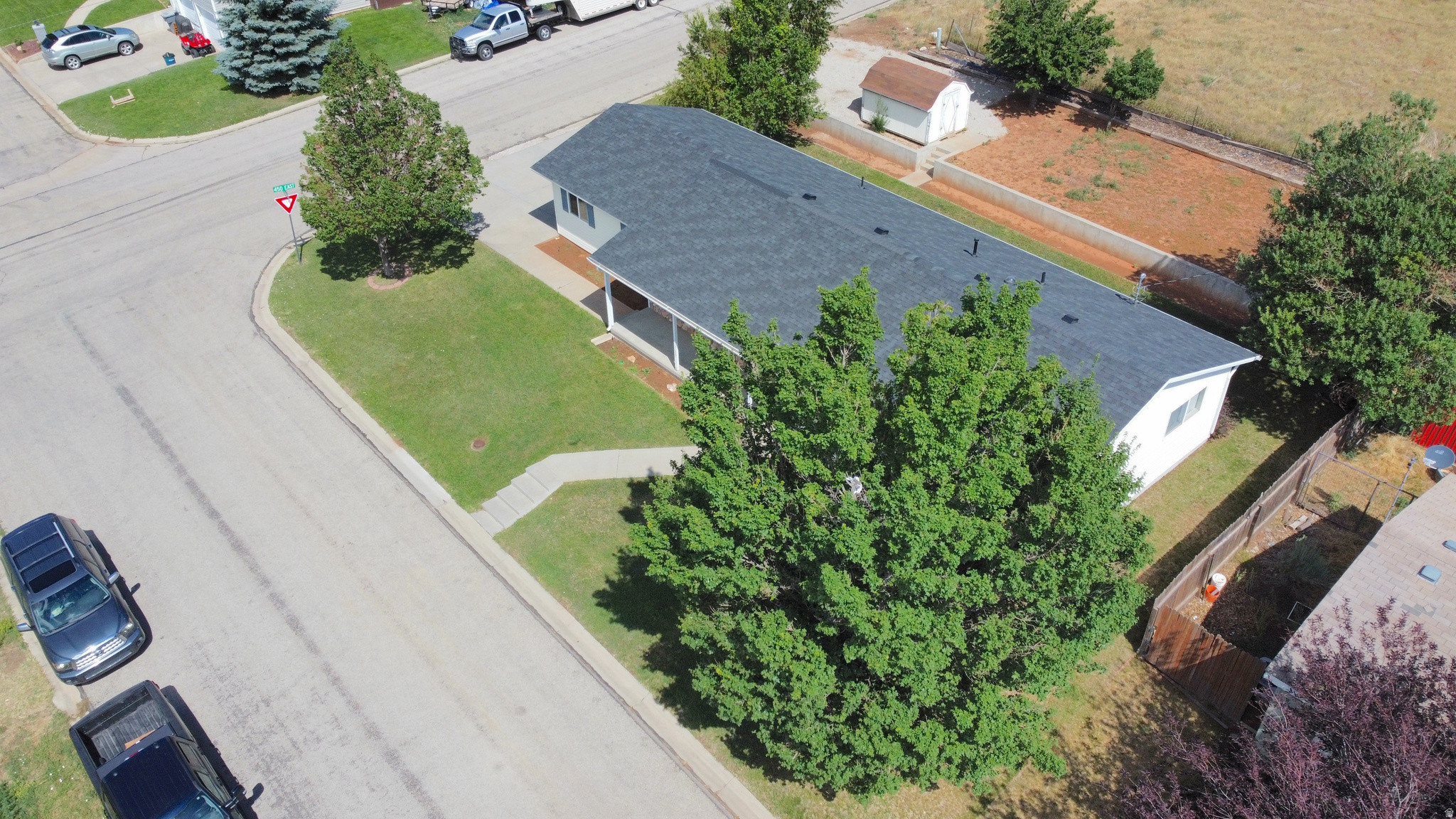 main property photo 25