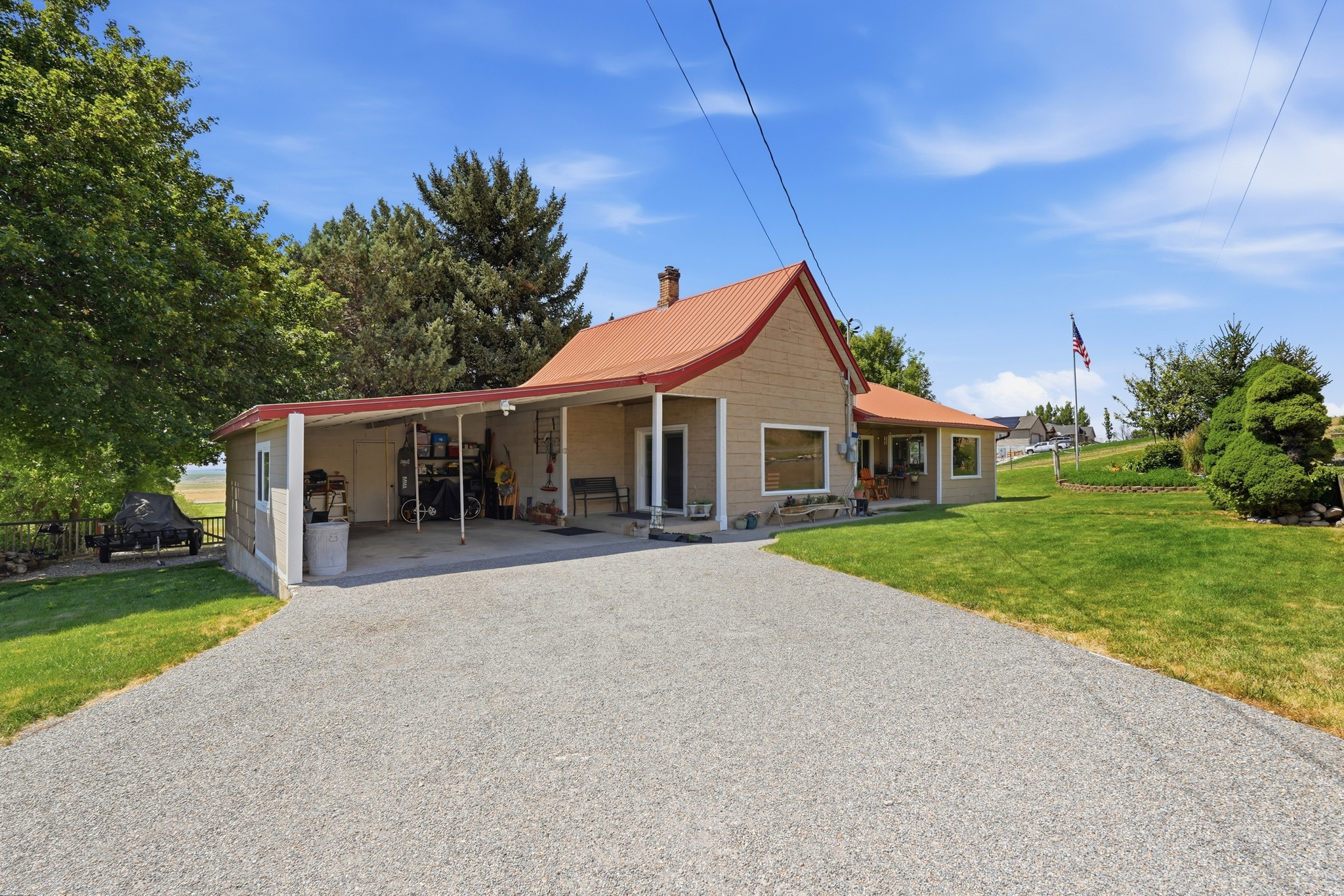 main property photo 38