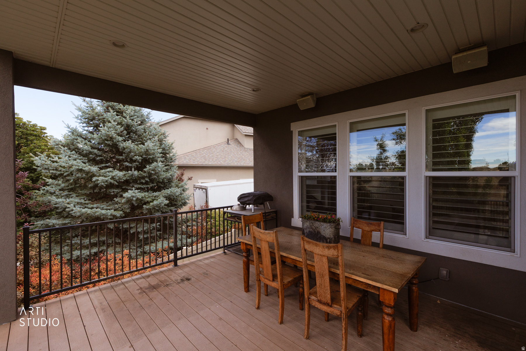 main property photo 75