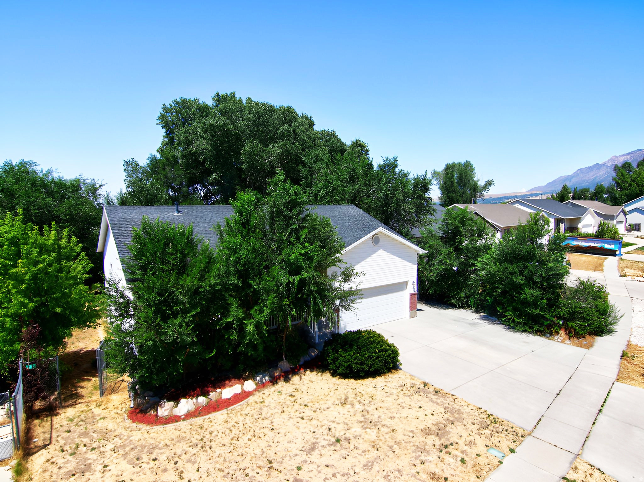 main property photo 54
