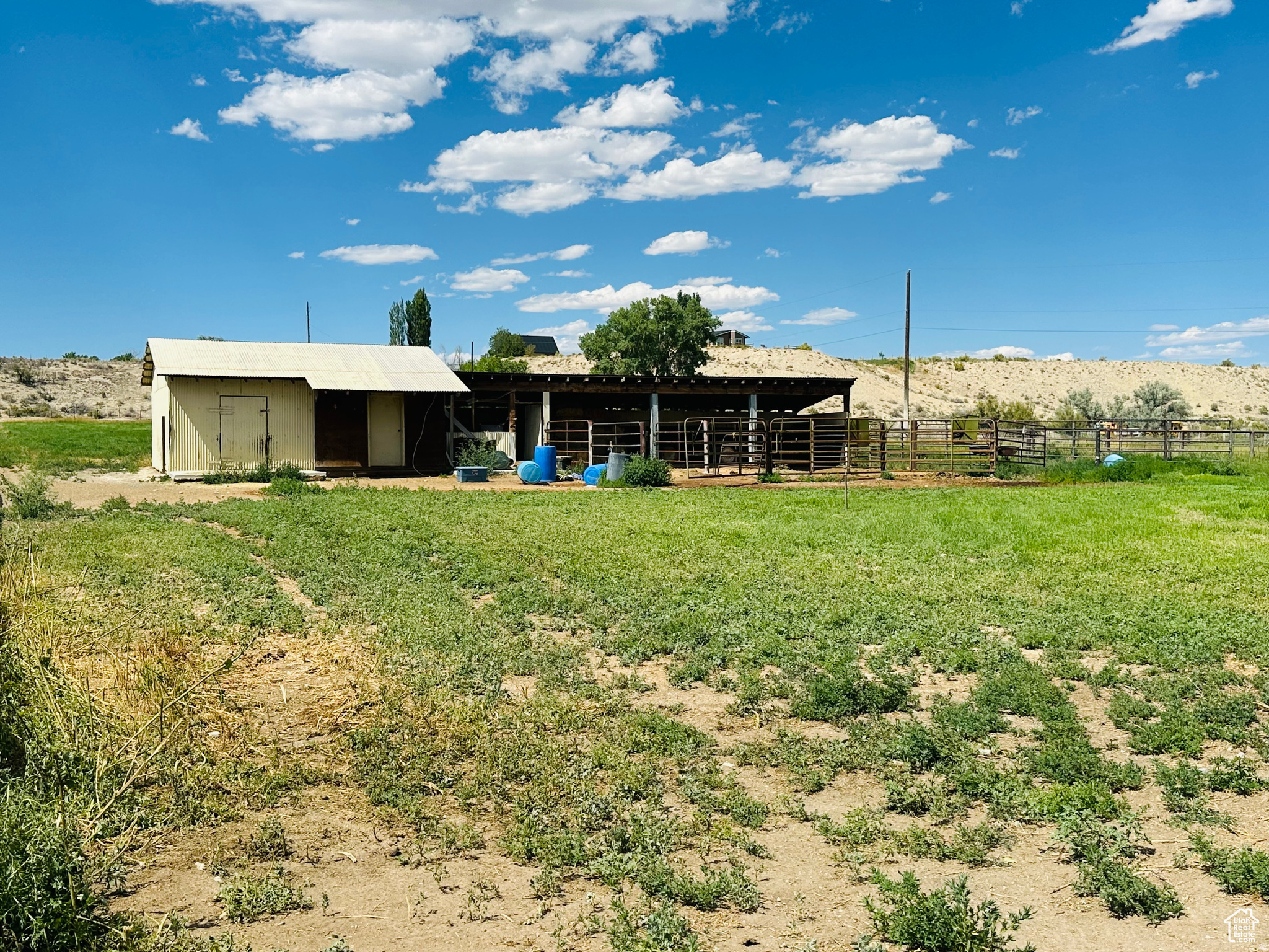 main property photo 9