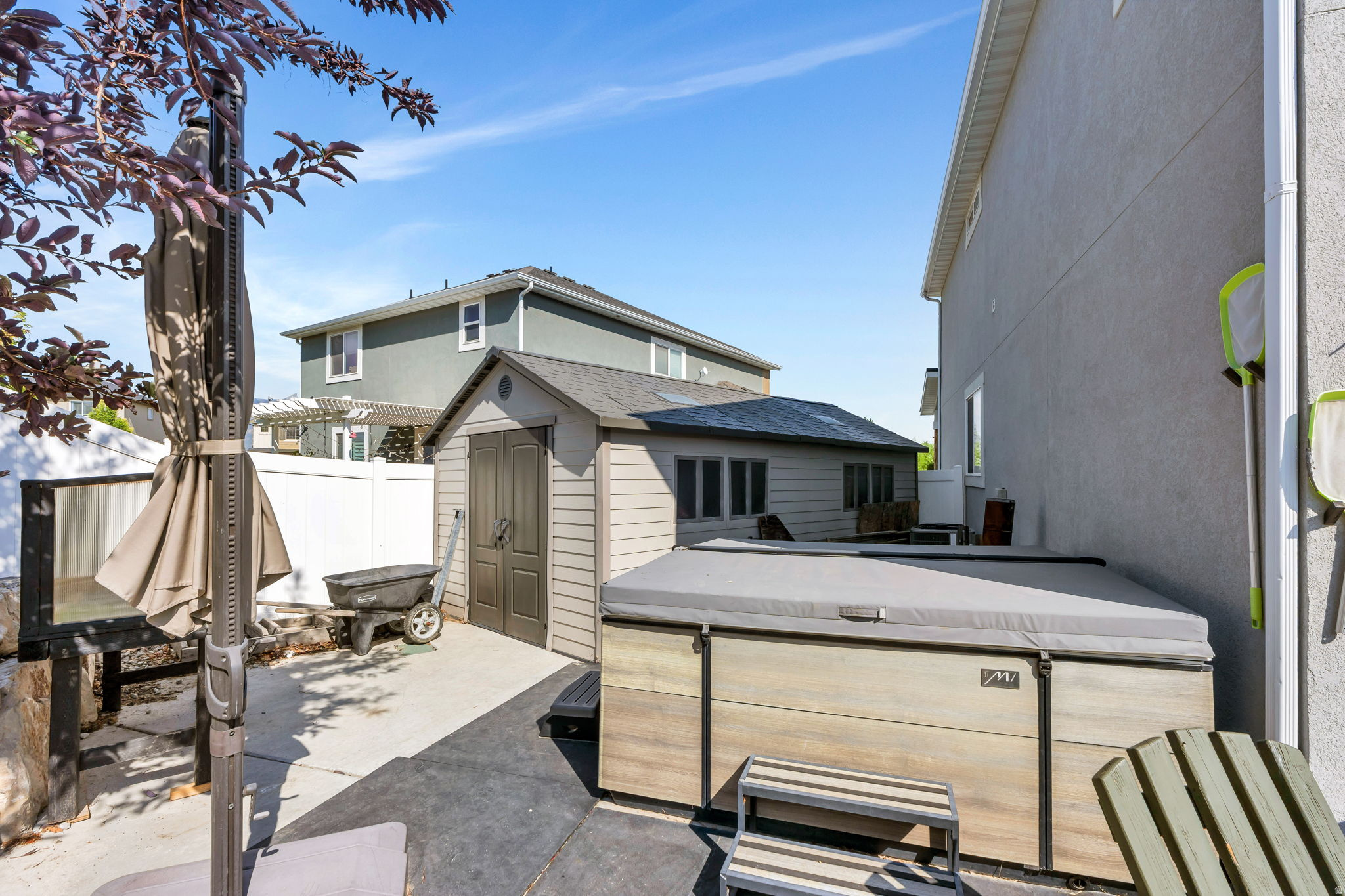 main property photo 47