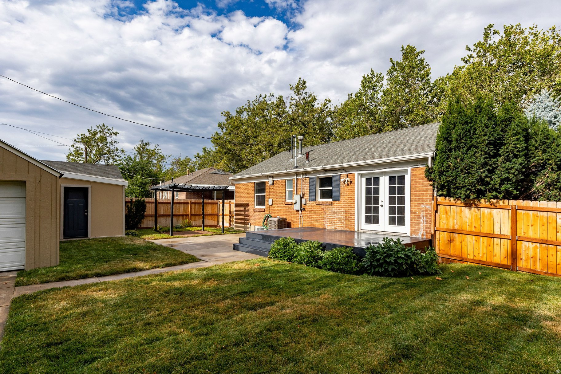 main property photo 5