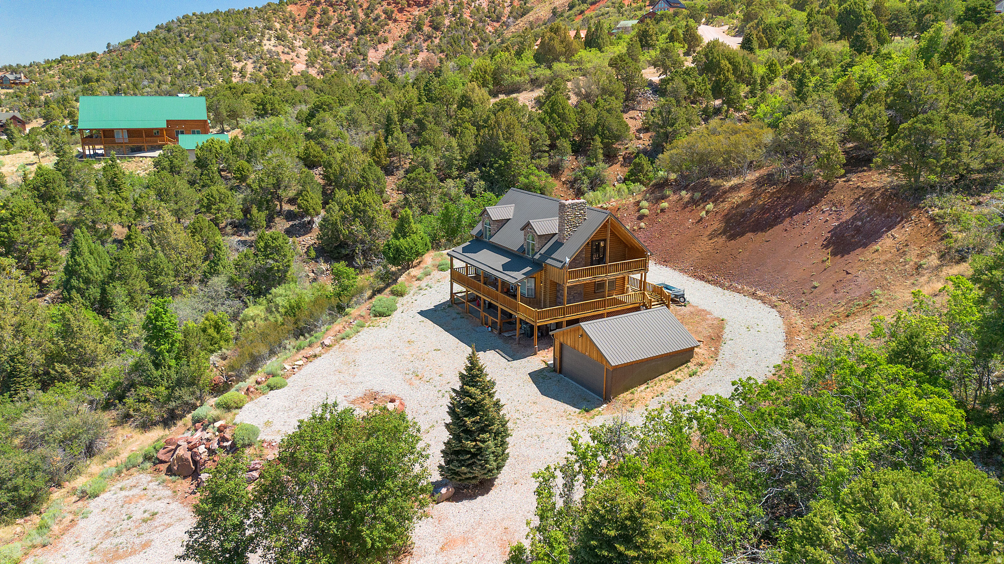 main property photo 33