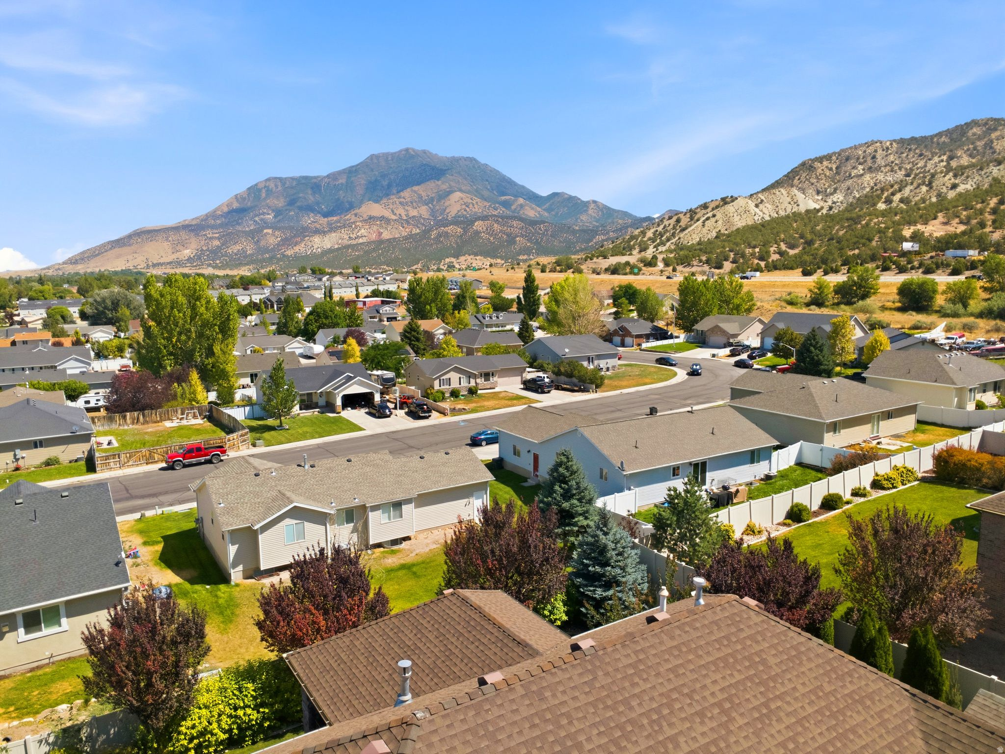 main property photo 70
