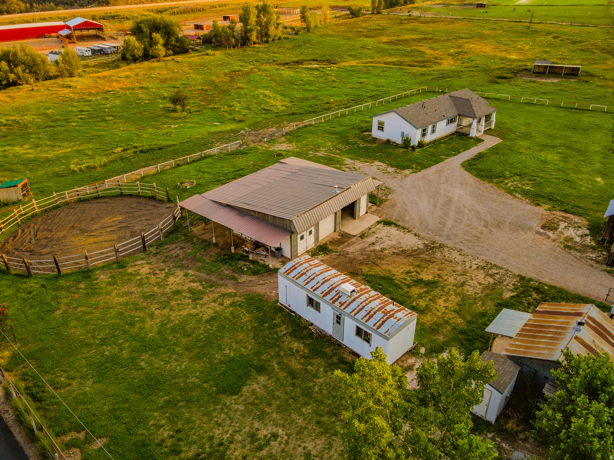 main property photo 28