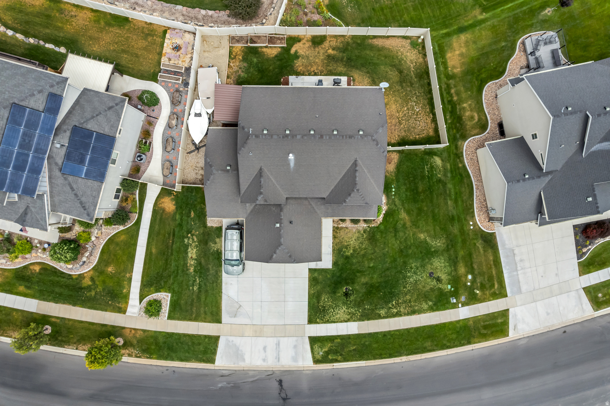 main property photo 45