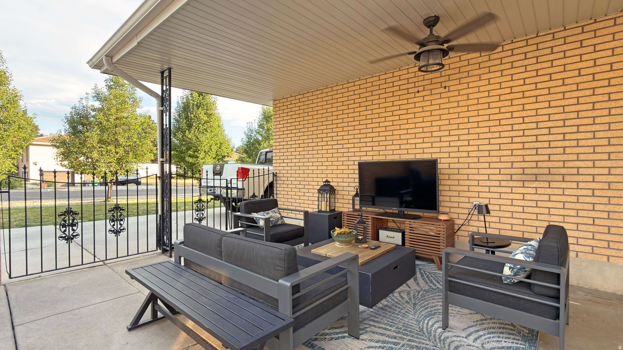 main property photo 36