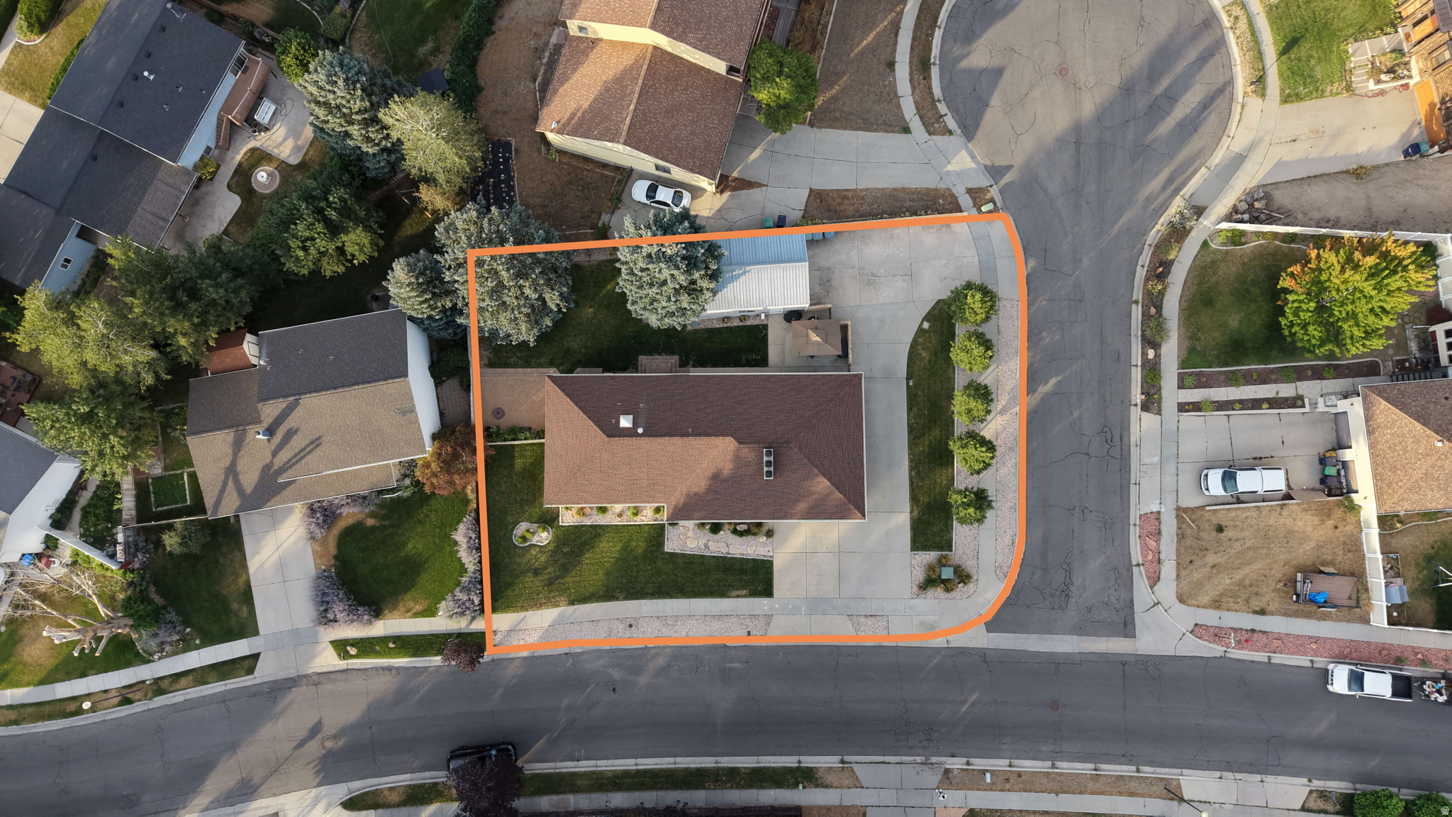main property photo 41