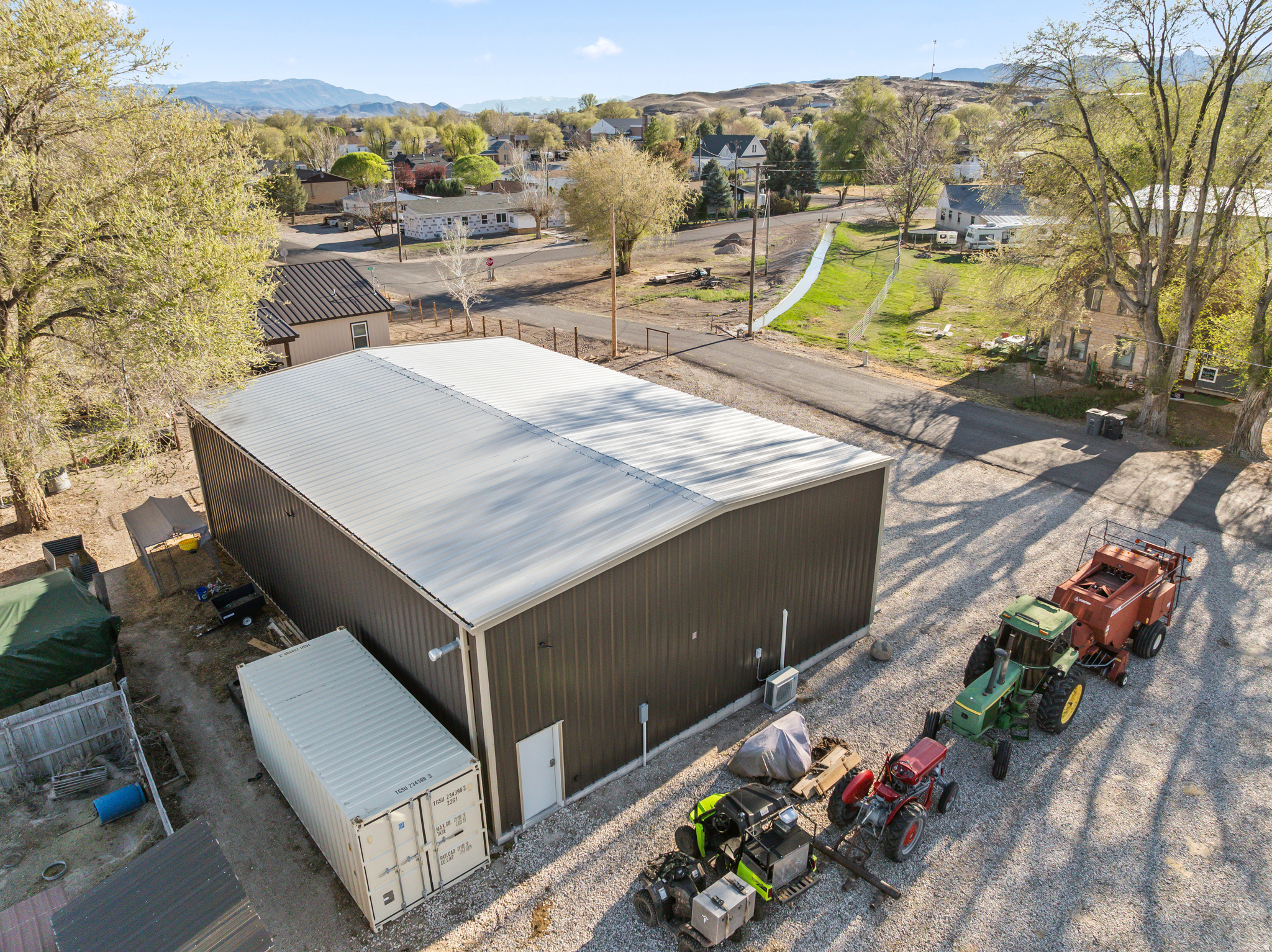 main property photo 39