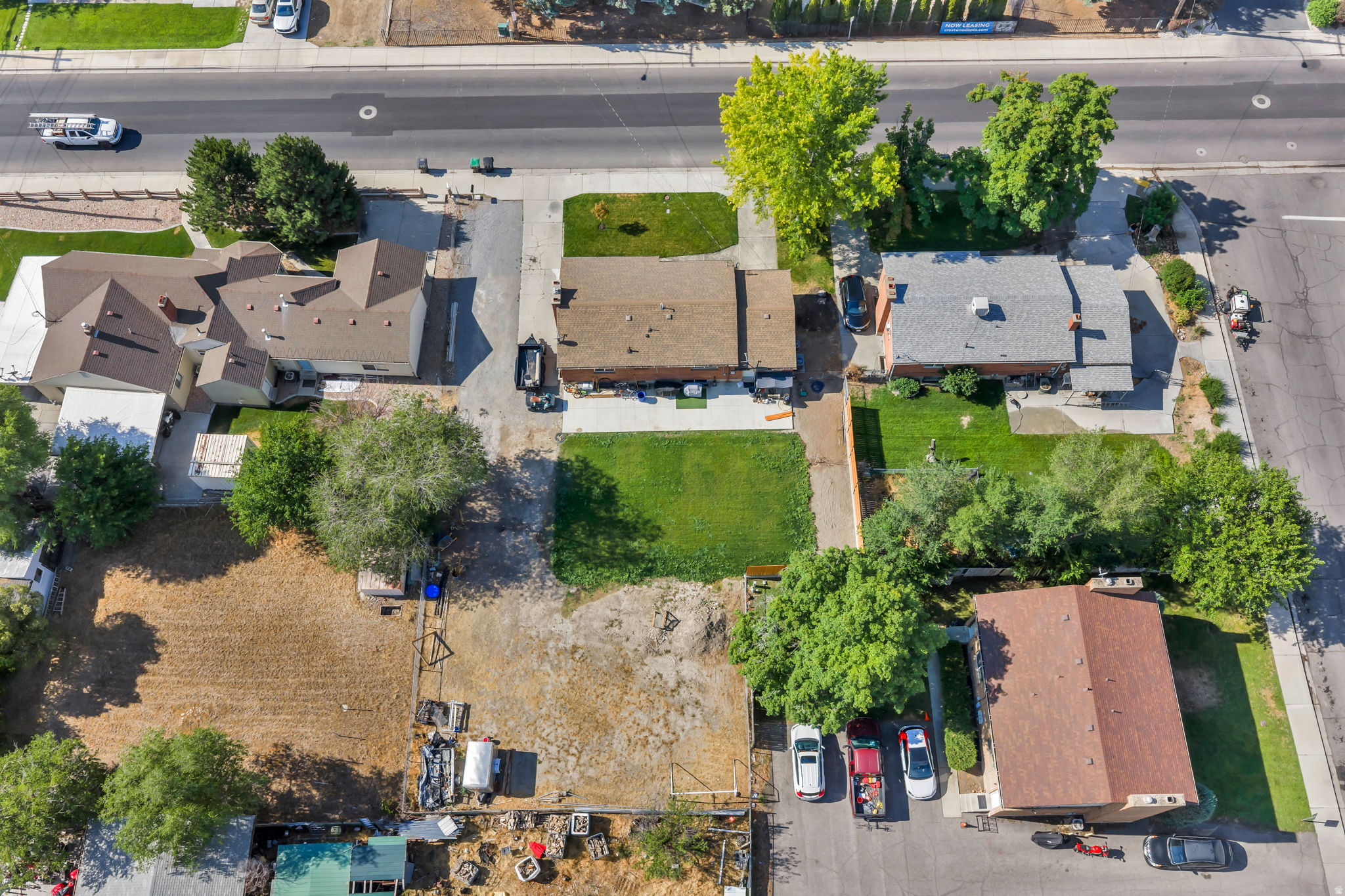 main property photo 45