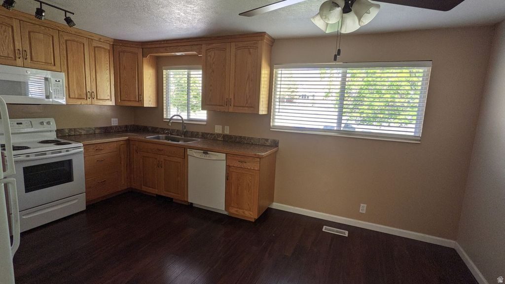 main property photo 67