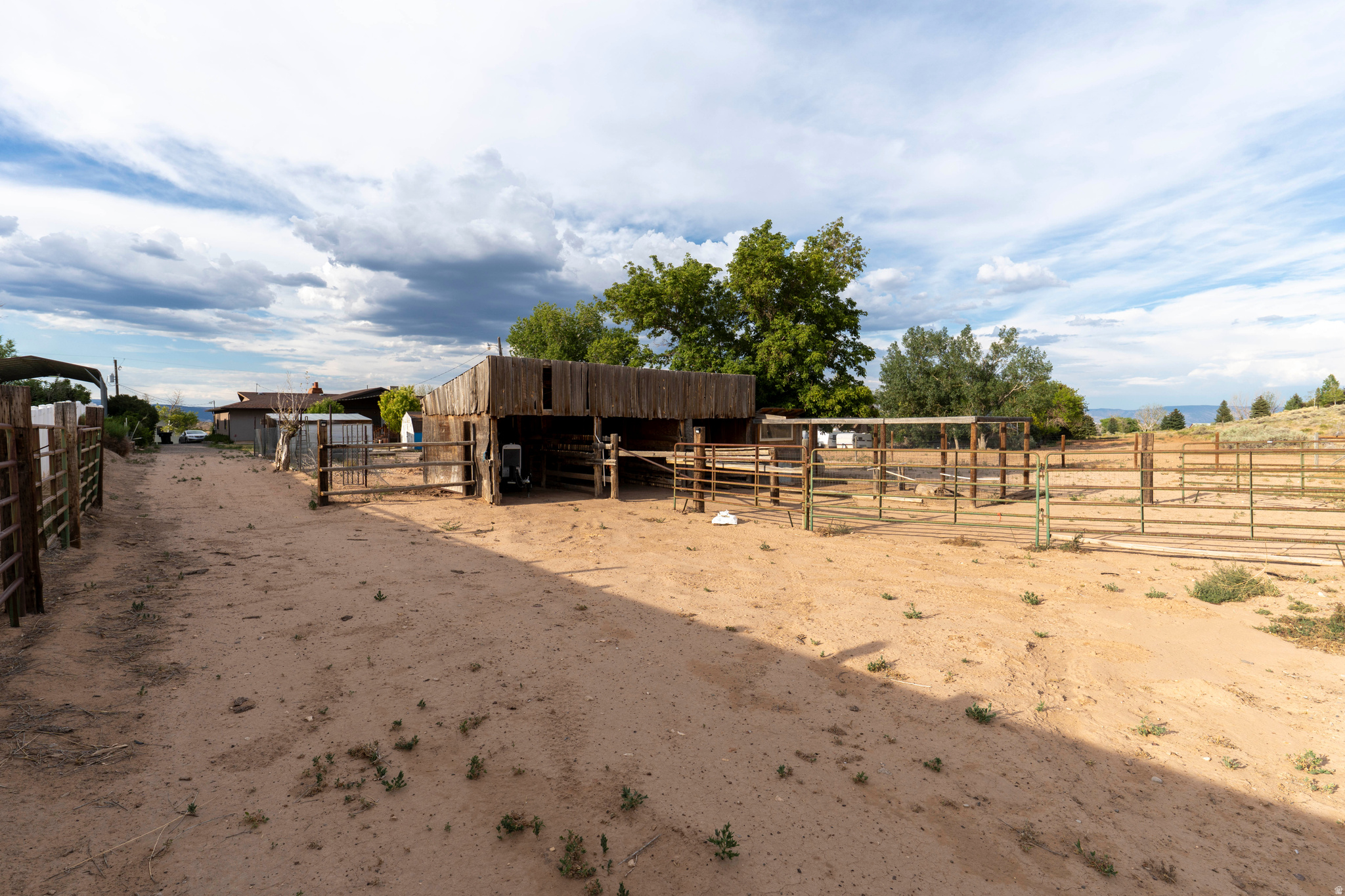 main property photo 5