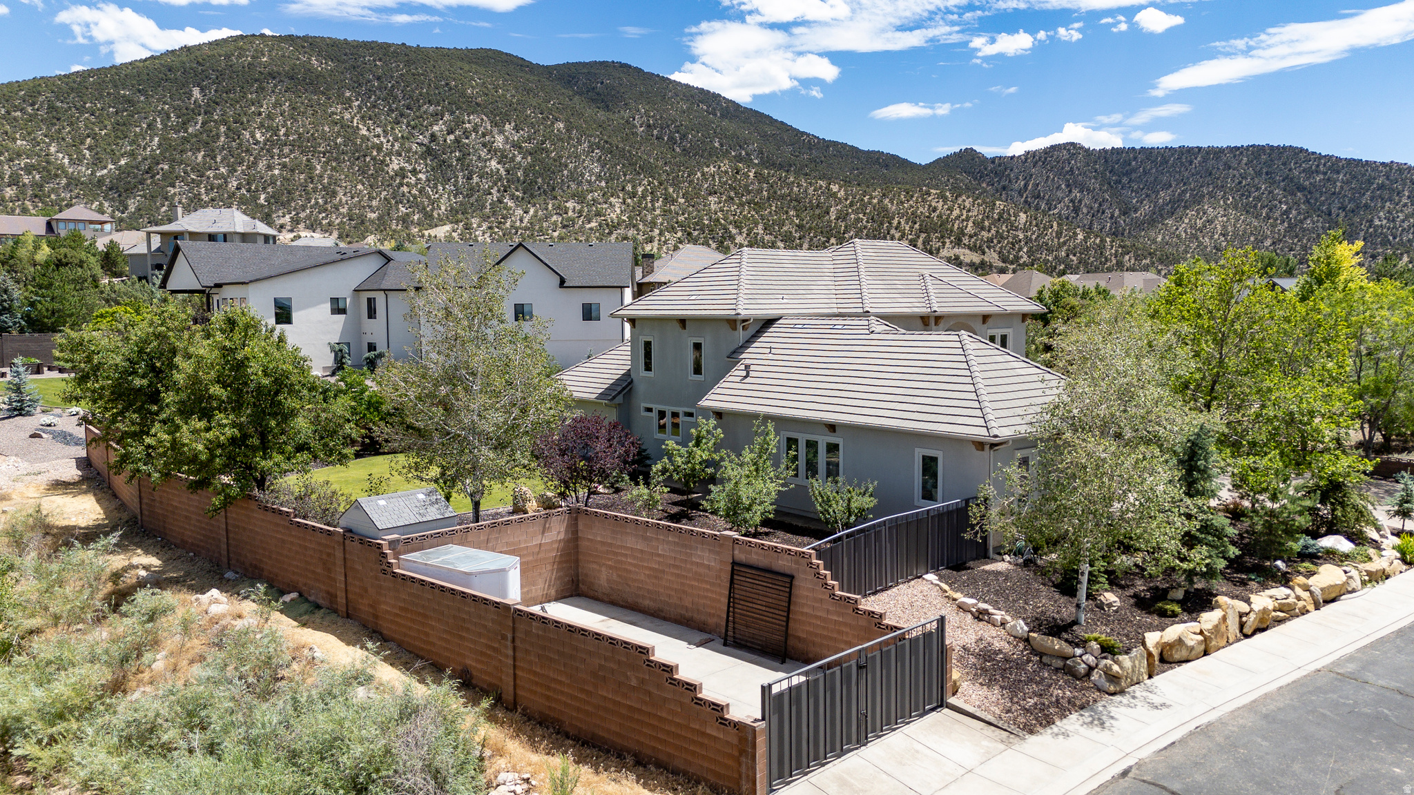 main property photo 29