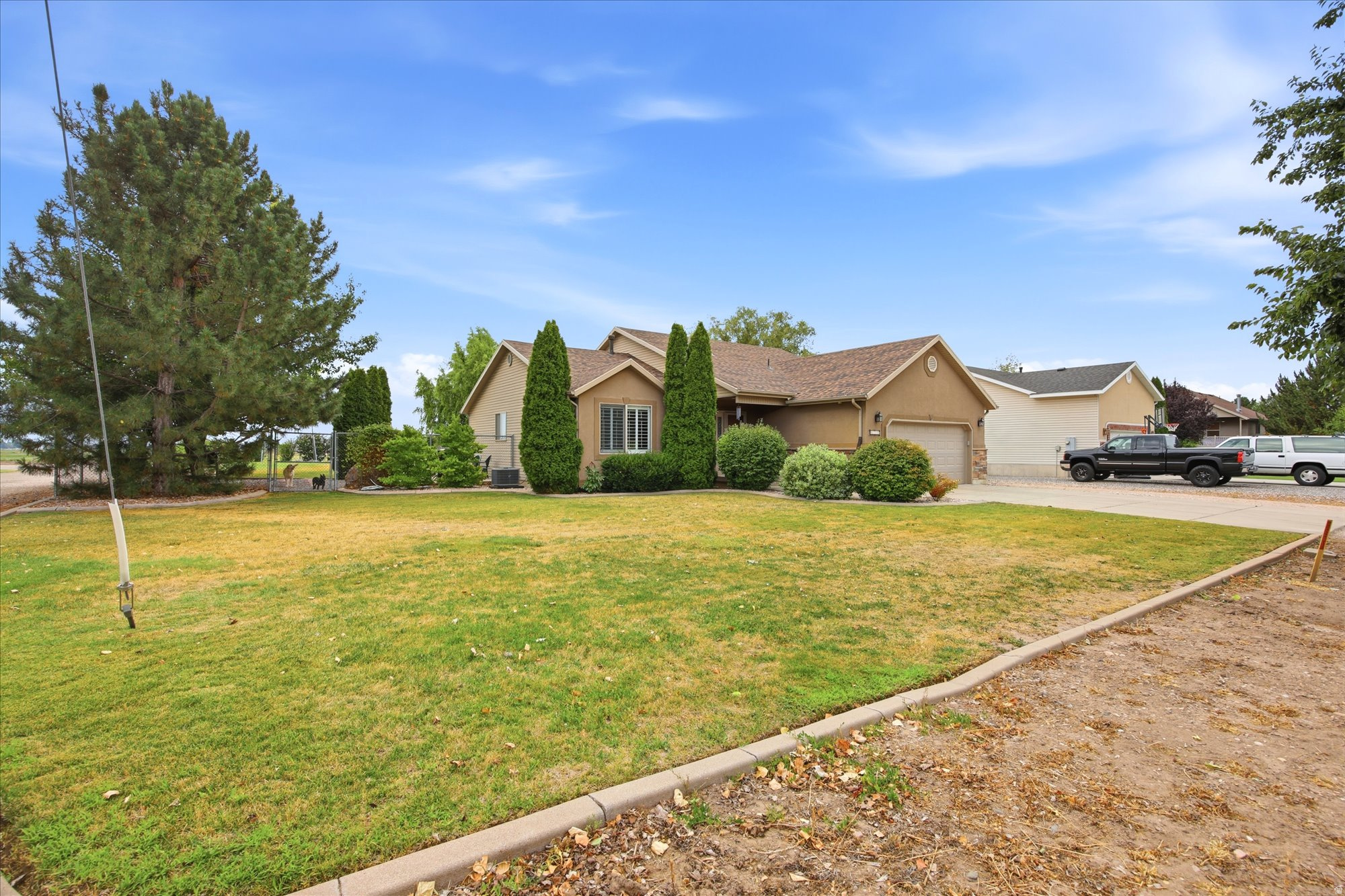 main property photo 44