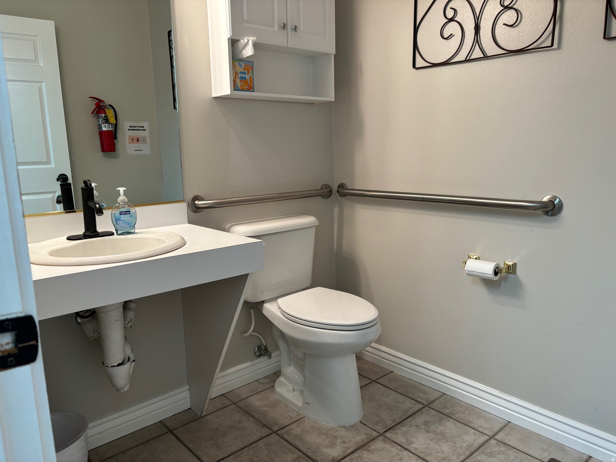 main property photo 12