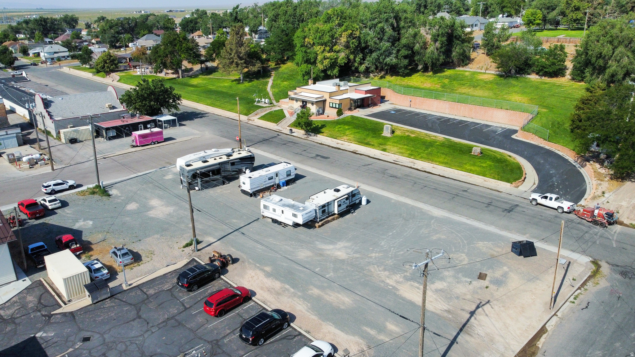 main property photo 7