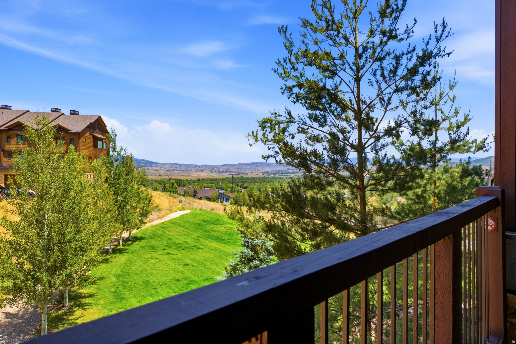 main property photo 37