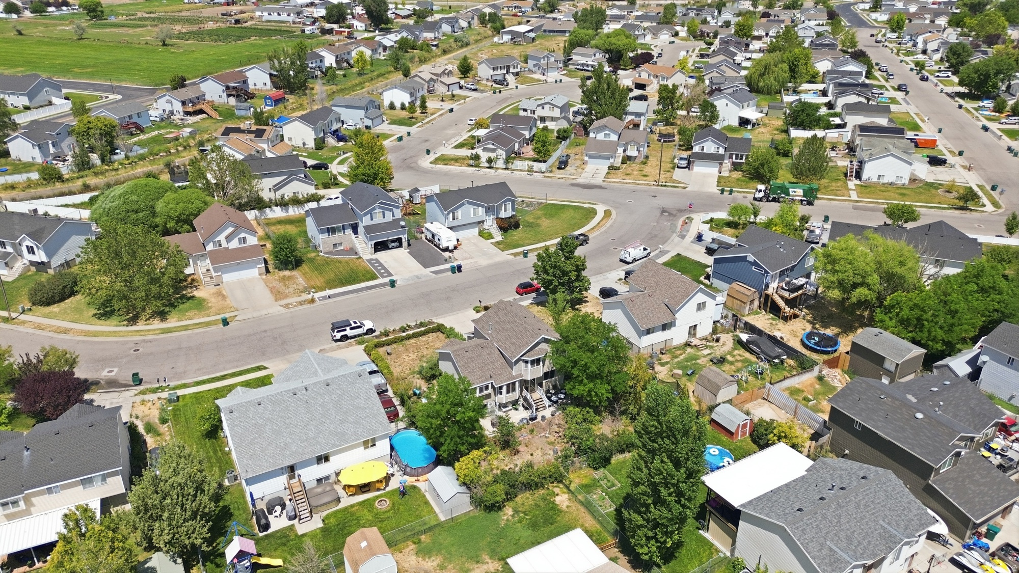 main property photo 33