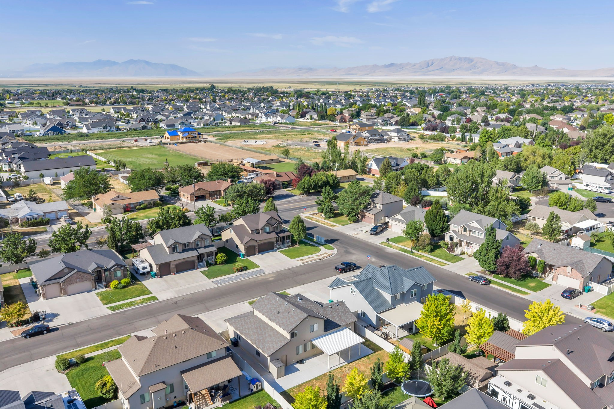 main property photo 40