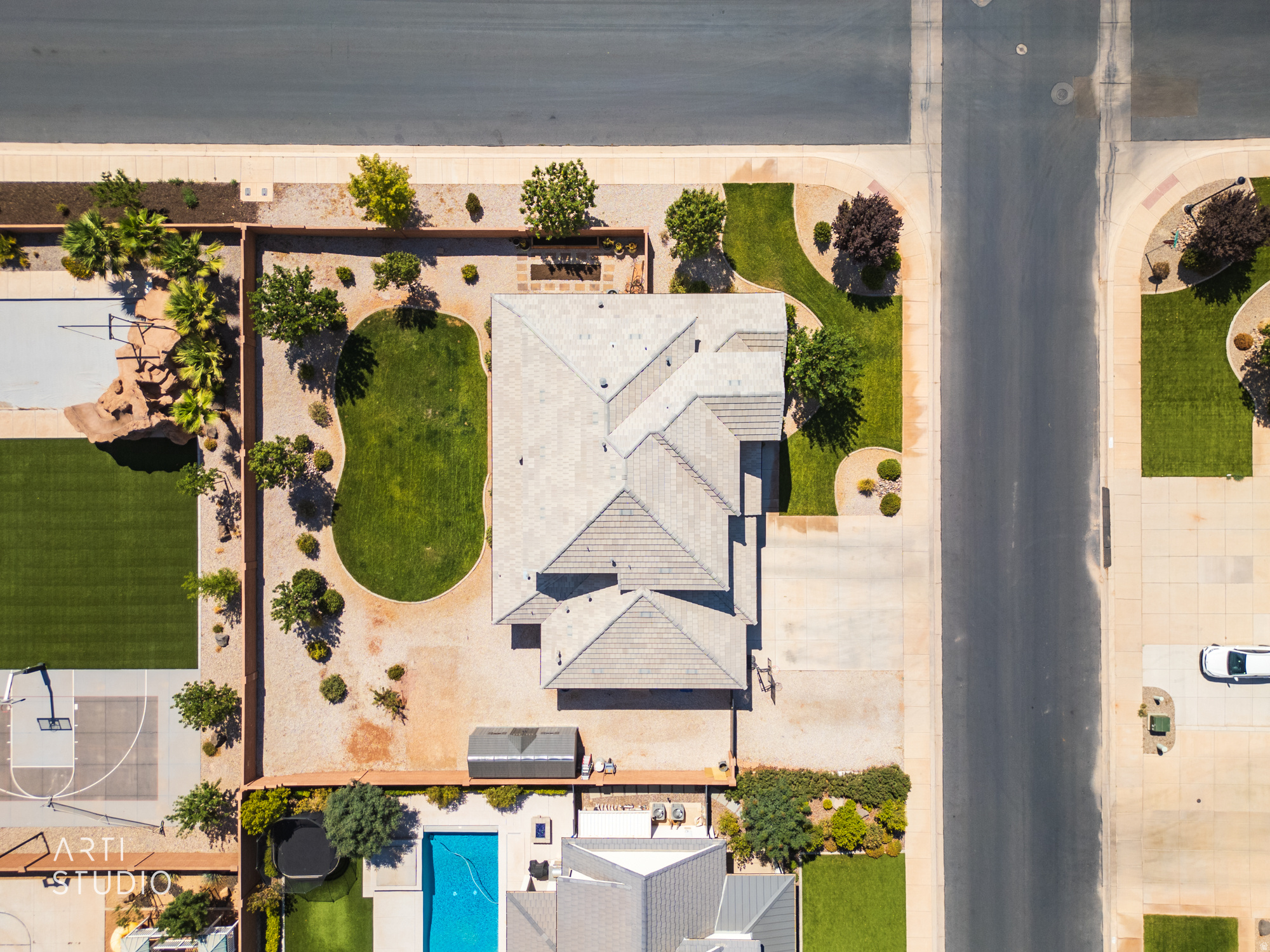 main property photo 43