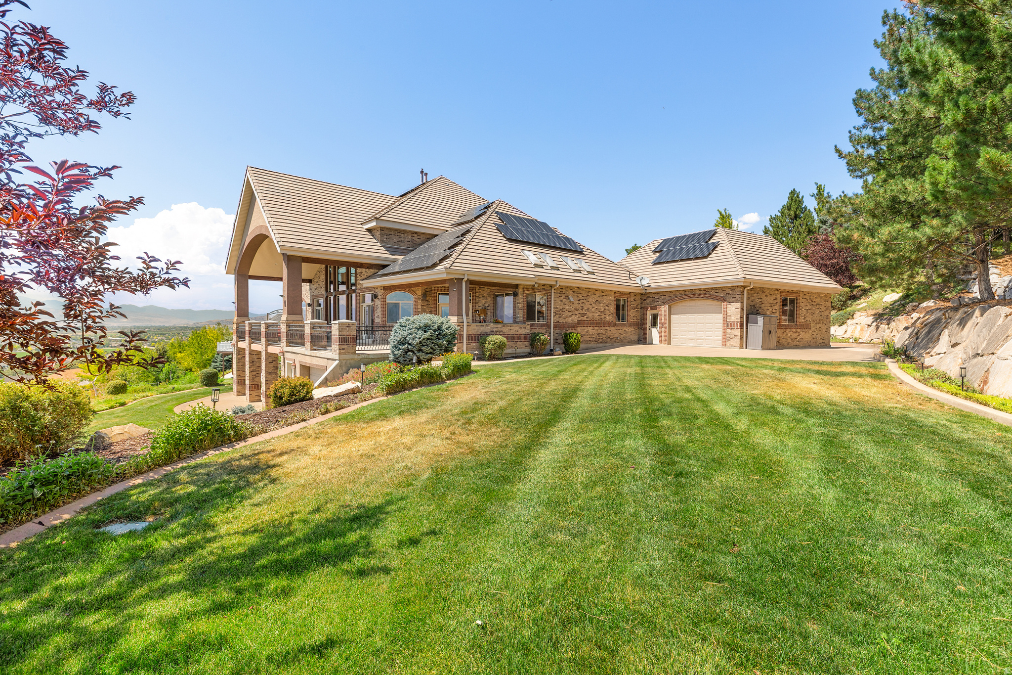 main property photo 78