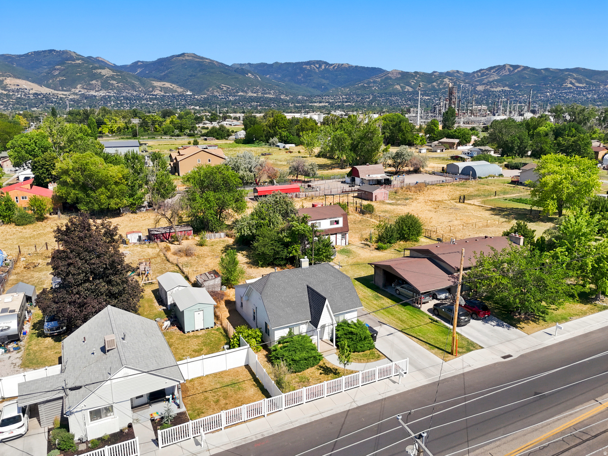 main property photo 29
