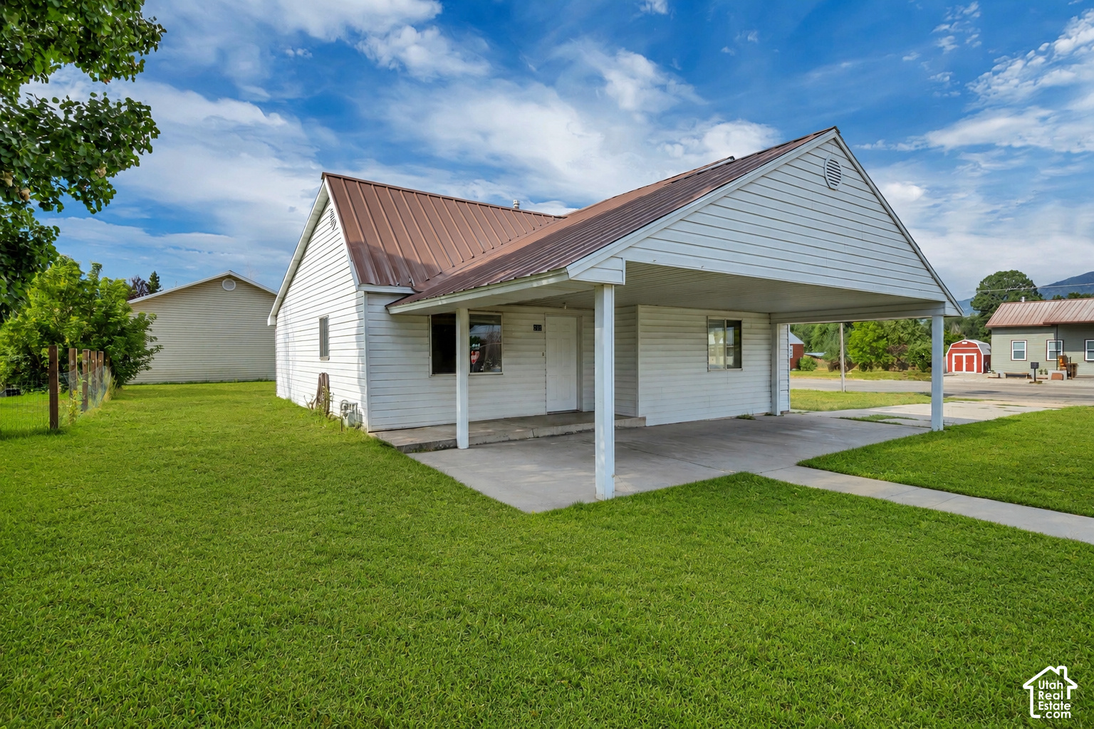 main property photo 21