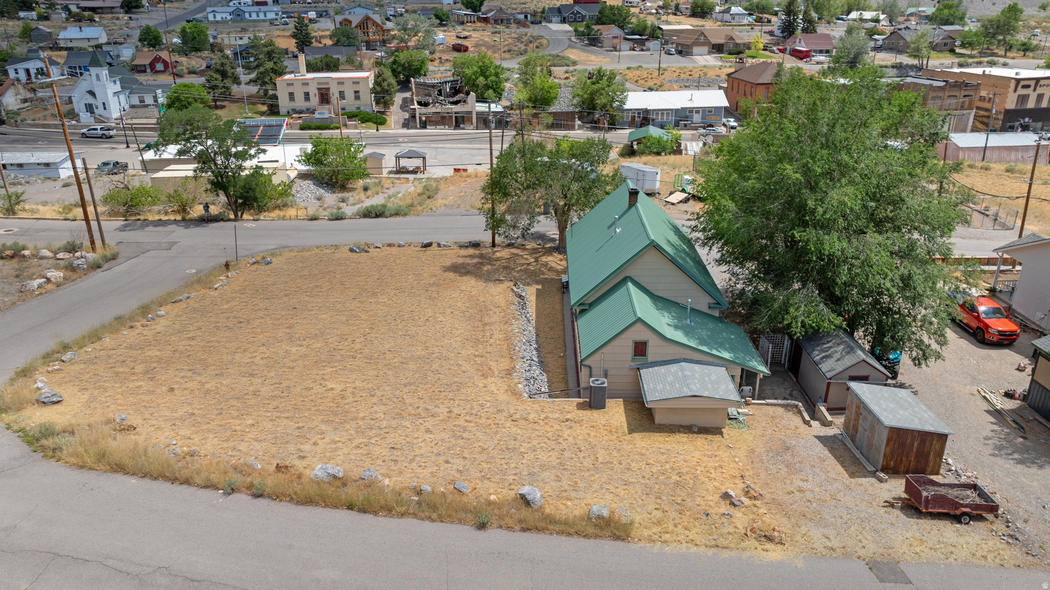 main property photo 29