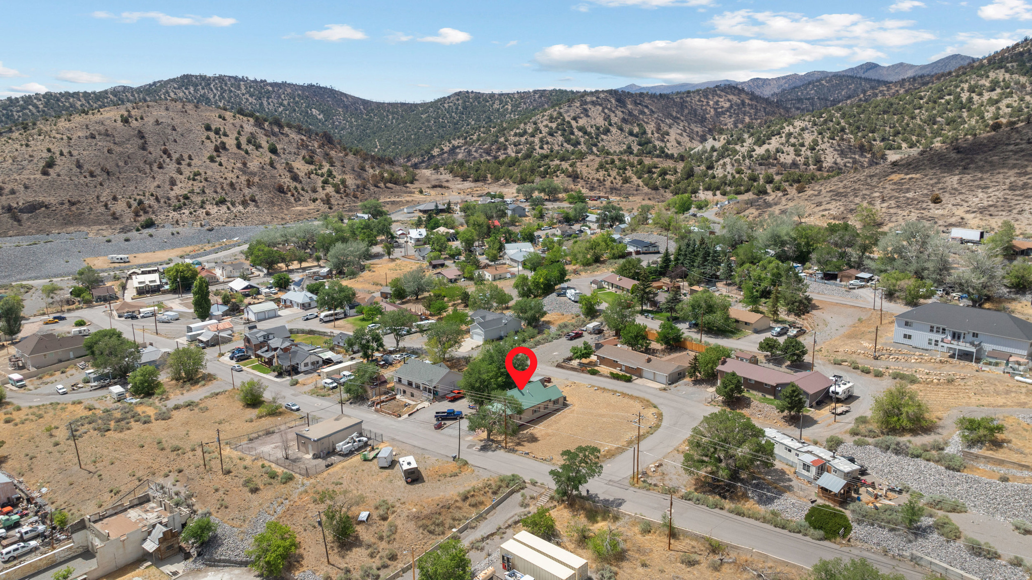main property photo 33