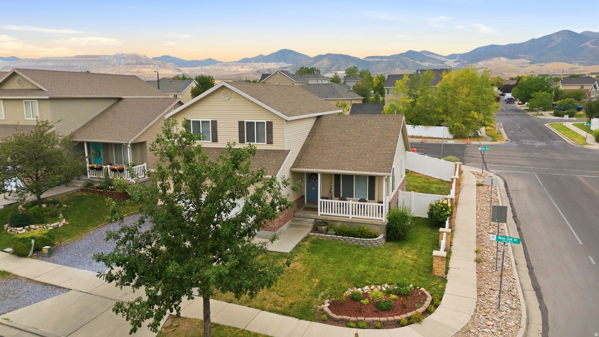main property photo 31