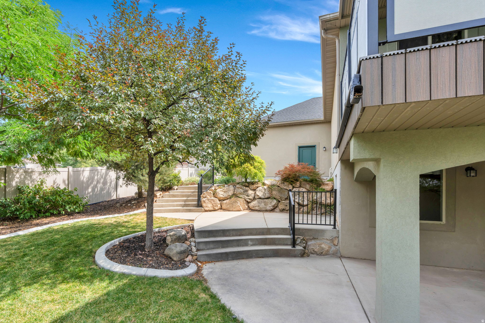main property photo 50