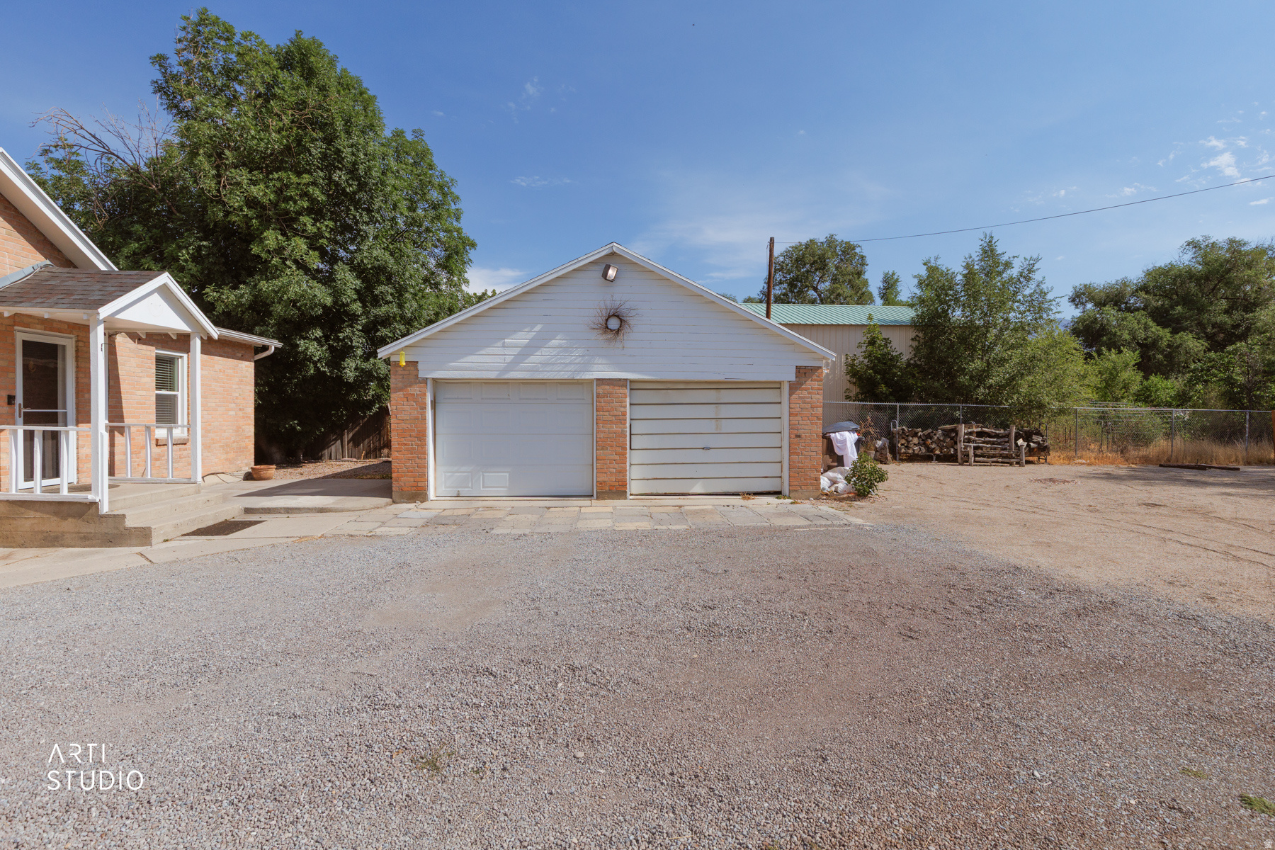 main property photo 19