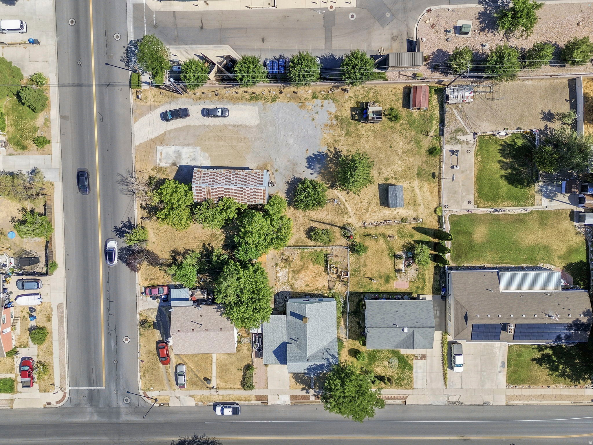 main property photo 31