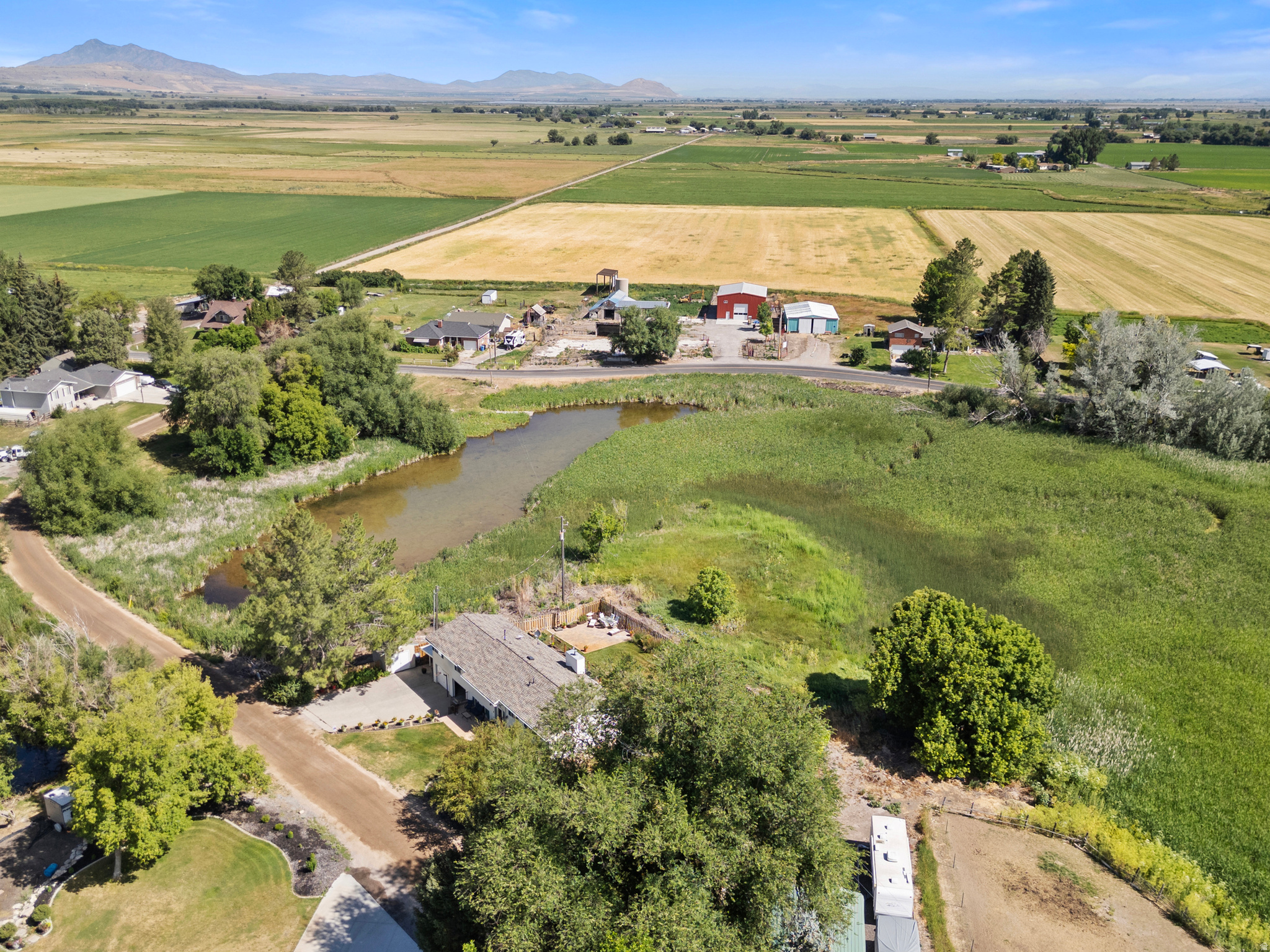 main property photo 50