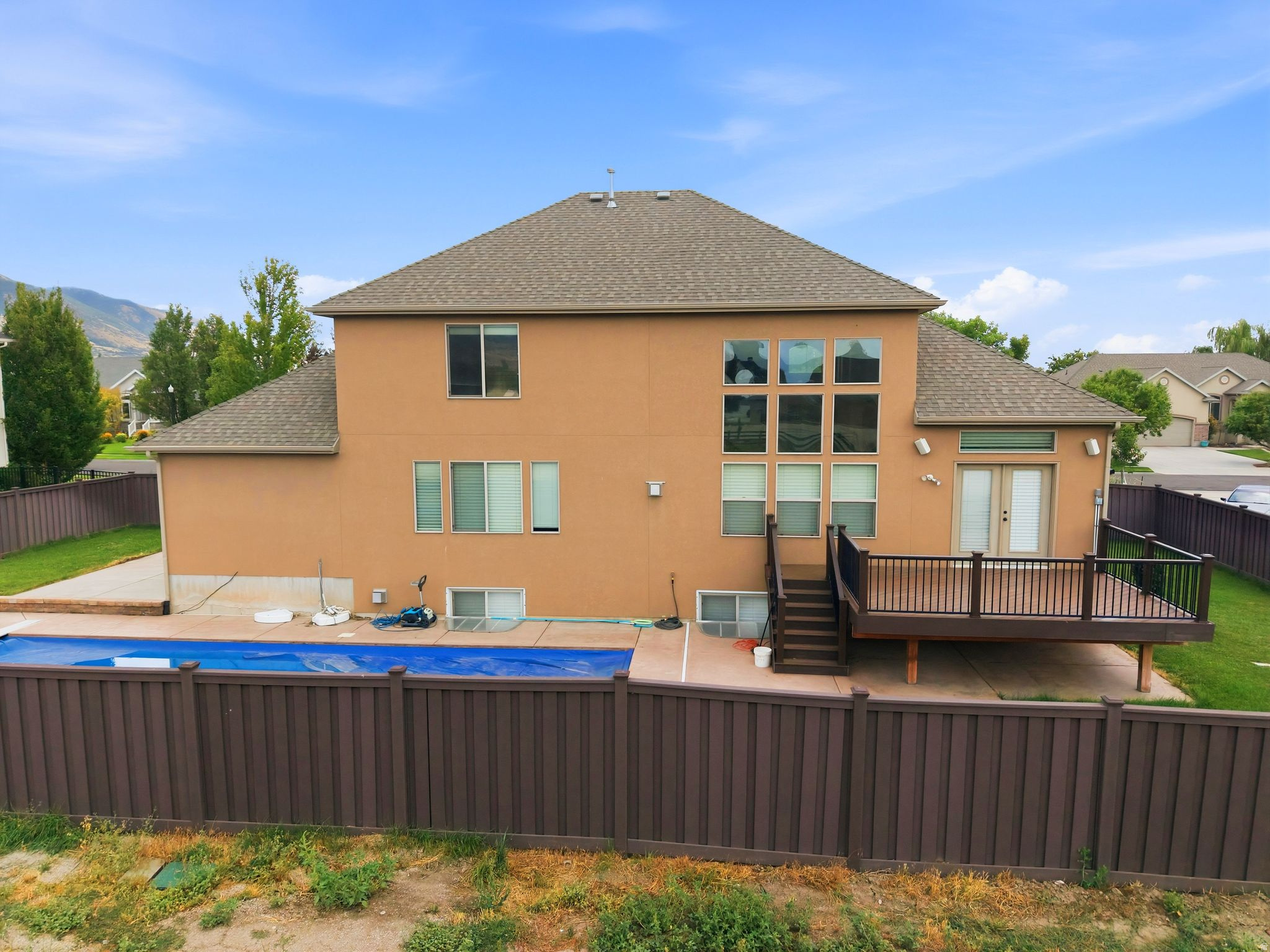 main property photo 78
